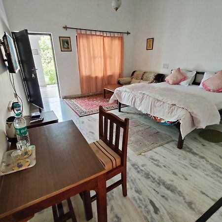Royal Farm Bharatpur Quarto foto