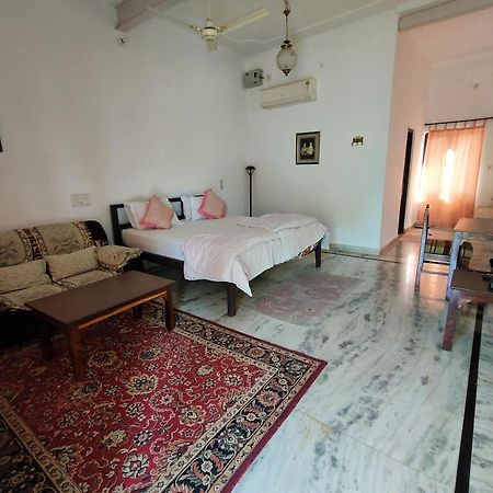Royal Farm Bharatpur Quarto foto